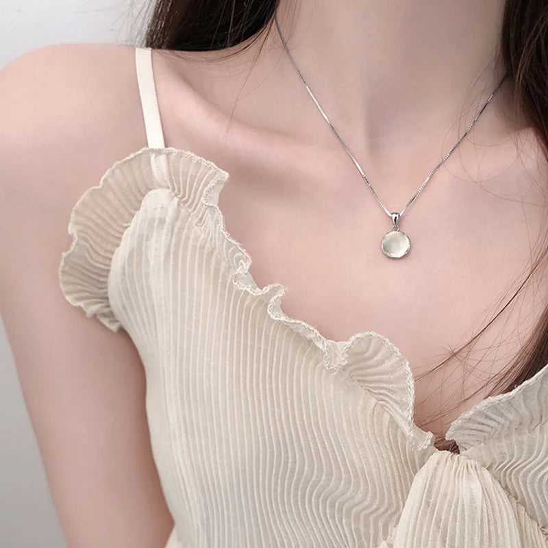 Best Sellers! White jade round pendant necklace