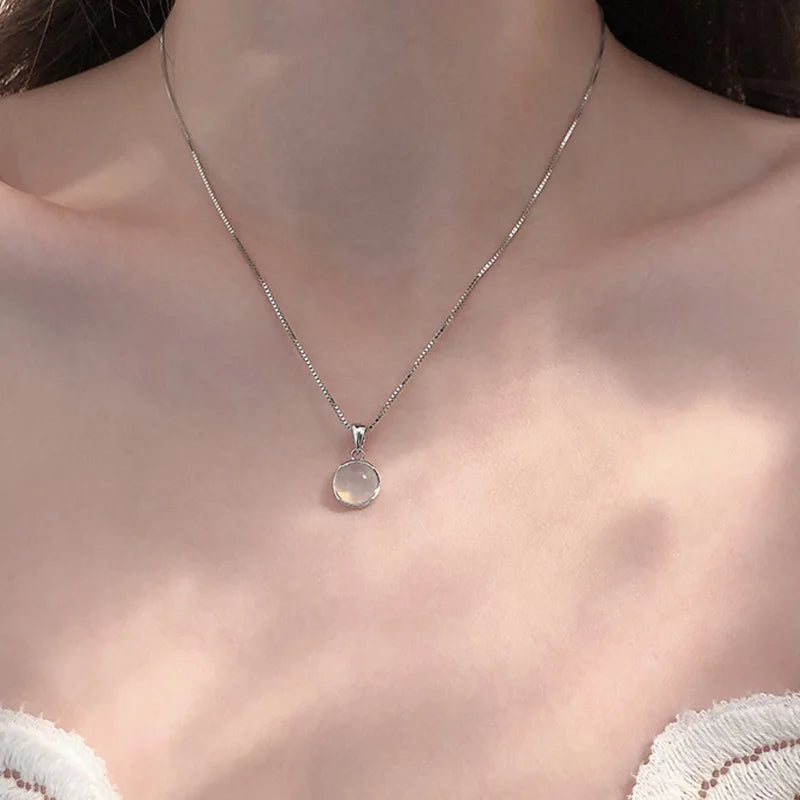 Best Sellers! White jade round pendant necklace