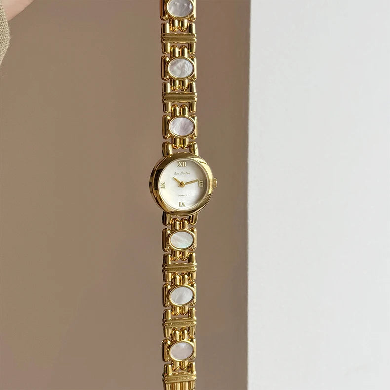 Light Luxury Women's Watches Aurora Natural Shell High Quality Bracelet Quartz Wristwatch Roman Numerals Round Dial Woman Watch