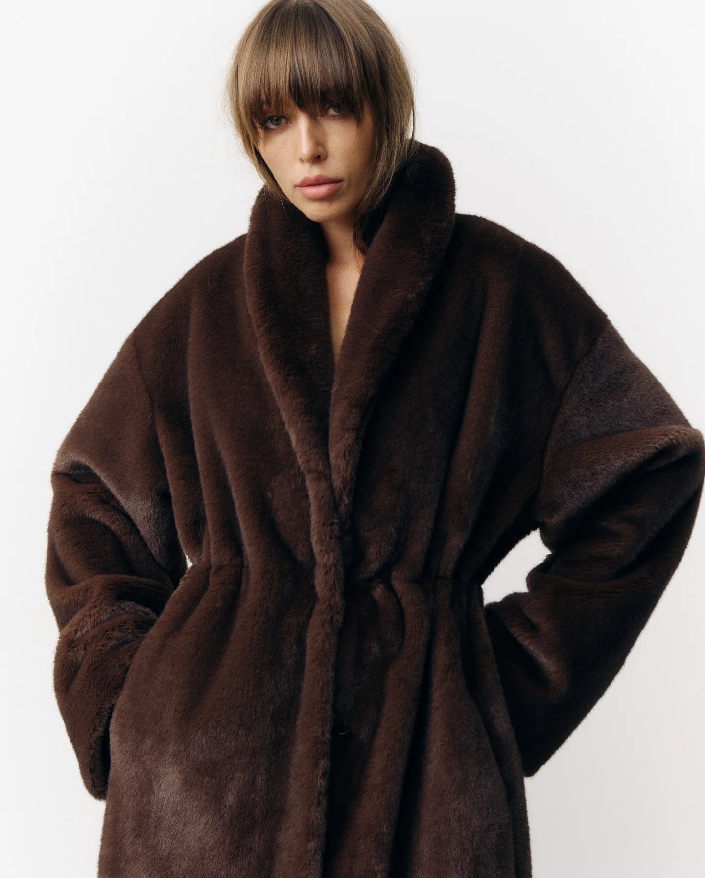 Fashion Mixed Color Lapel Collar Woman Long Coat Elegant Full Sleeve Loose Overcoat New Winter Lady High Street Faux Fur Jacket