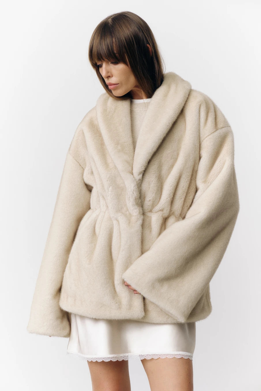 Fashion Mixed Color Lapel Collar Woman Long Coat Elegant Full Sleeve Loose Overcoat New Winter Lady High Street Faux Fur Jacket