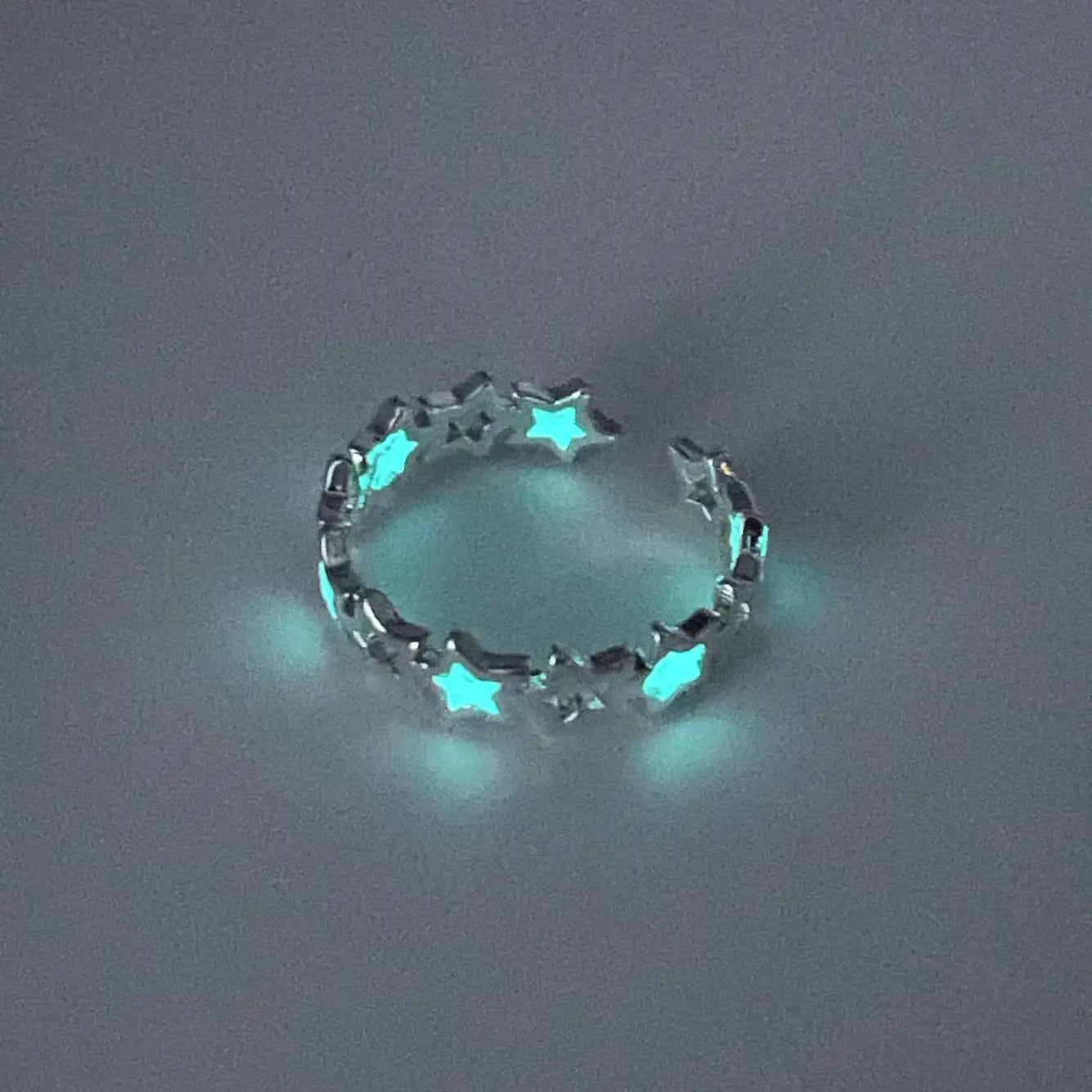 Best Sellers! Bored, wear a glowing star ring!
