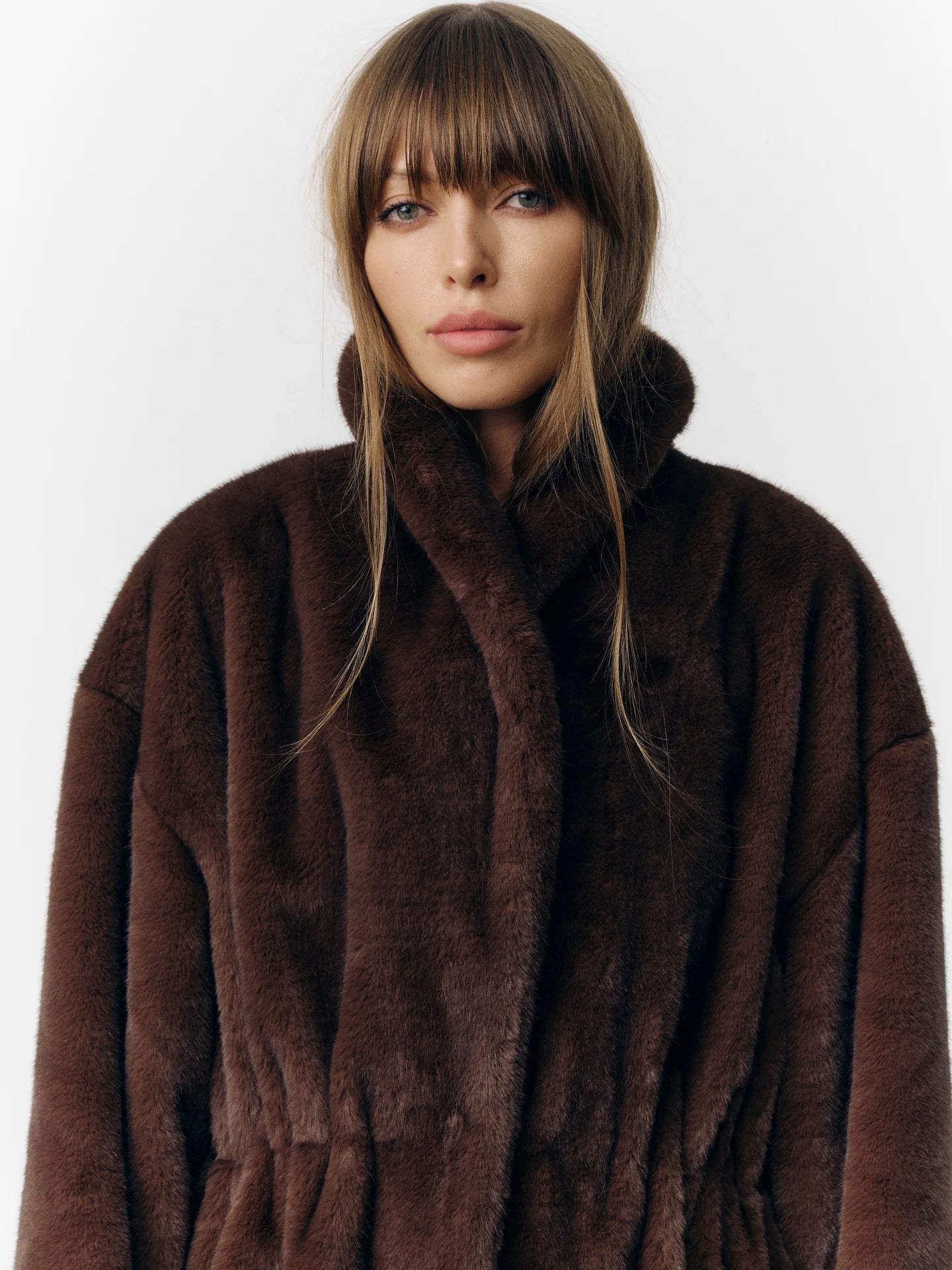Fashion Mixed Color Lapel Collar Woman Long Coat Elegant Full Sleeve Loose Overcoat New Winter Lady High Street Faux Fur Jacket