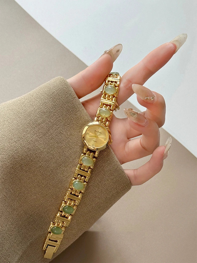 Light Luxury Women's Watches Aurora Natural Shell High Quality Bracelet Quartz Wristwatch Roman Numerals Round Dial Woman Watch