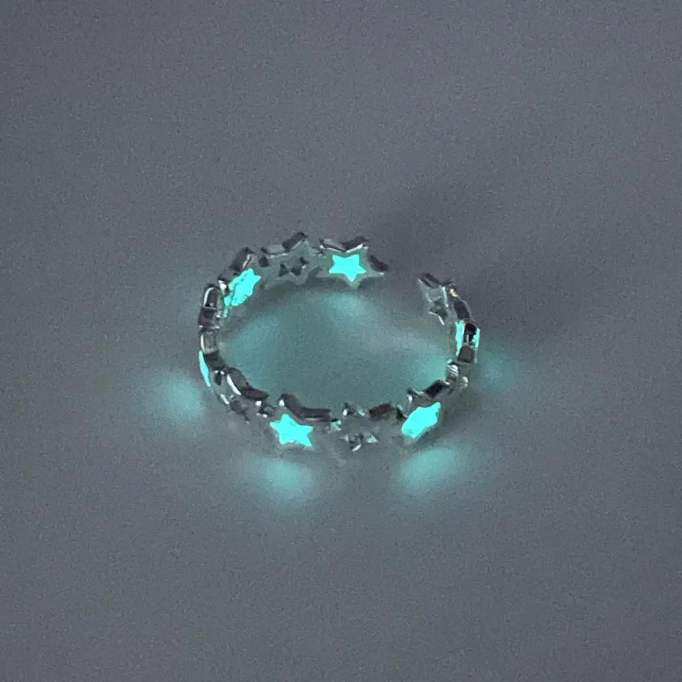 Best Sellers! Bored, wear a glowing star ring!