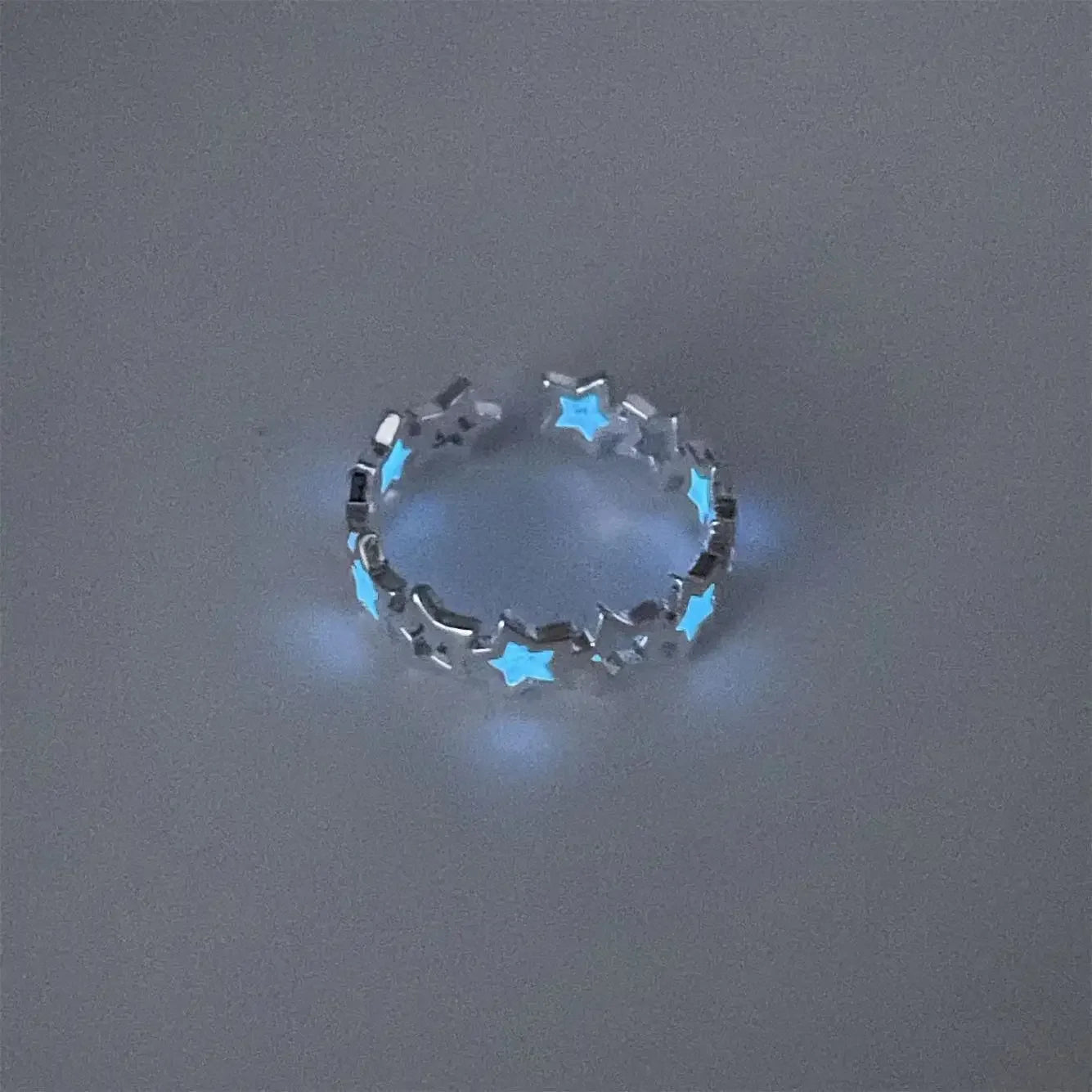Best Sellers! Bored, wear a glowing star ring!